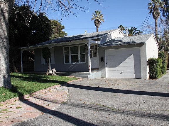 3rd image of 2368 El Molino Ave