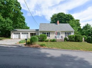 30 Westwood Rd, Lincoln, RI 02865