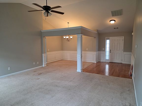 3rd image of 203 Burr Dr