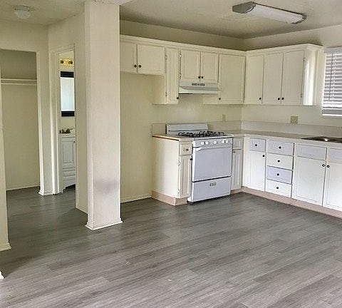 3rd image of 523 E Pine St APT 1