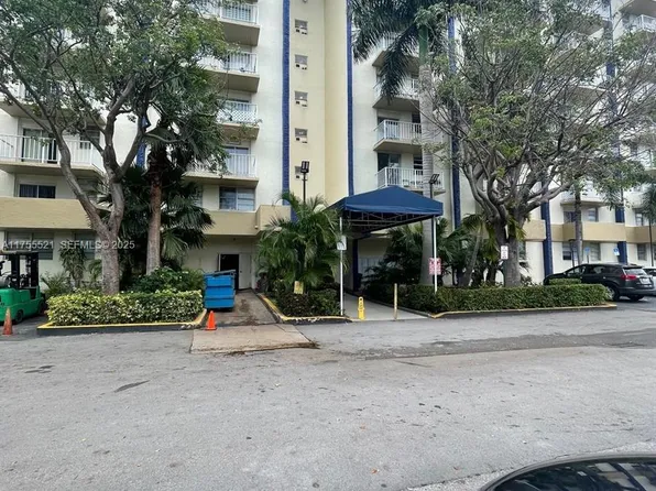 4550 NW 9th St, Miami, FL