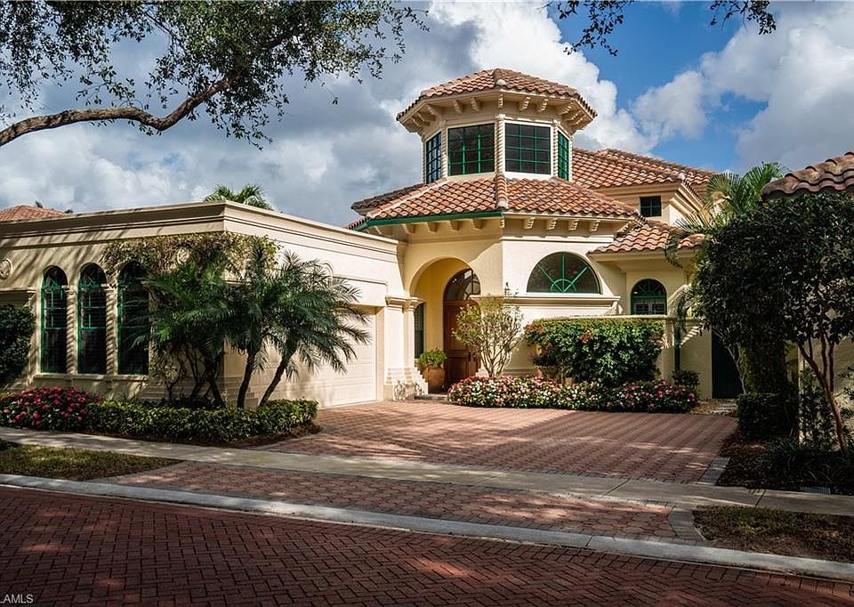1st image of 8062 Vizcaya Way