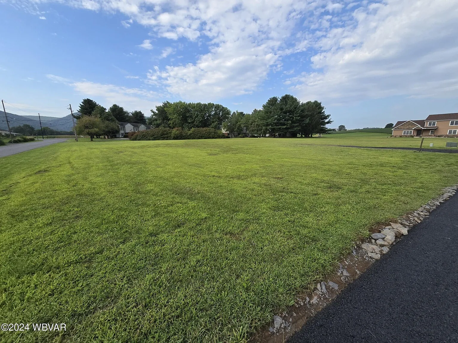 28 Jubileen Ln photo 1