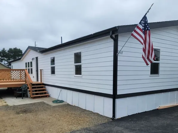 1147 SW 16th St, Lincoln City, OR 97367