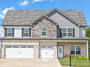 1353 Winterset Dr, Clarksville, TN 37040