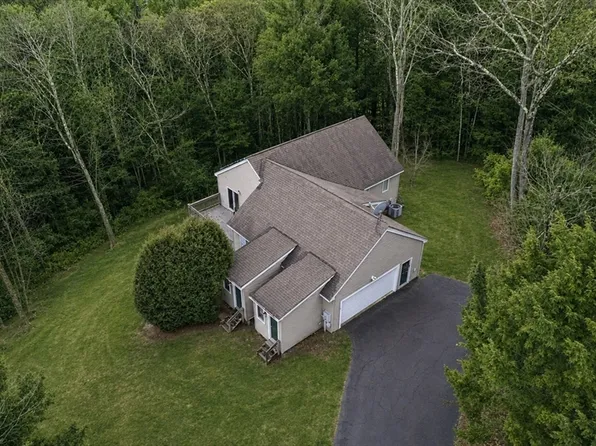 147 Chipman Rd, Chester, MA 01011