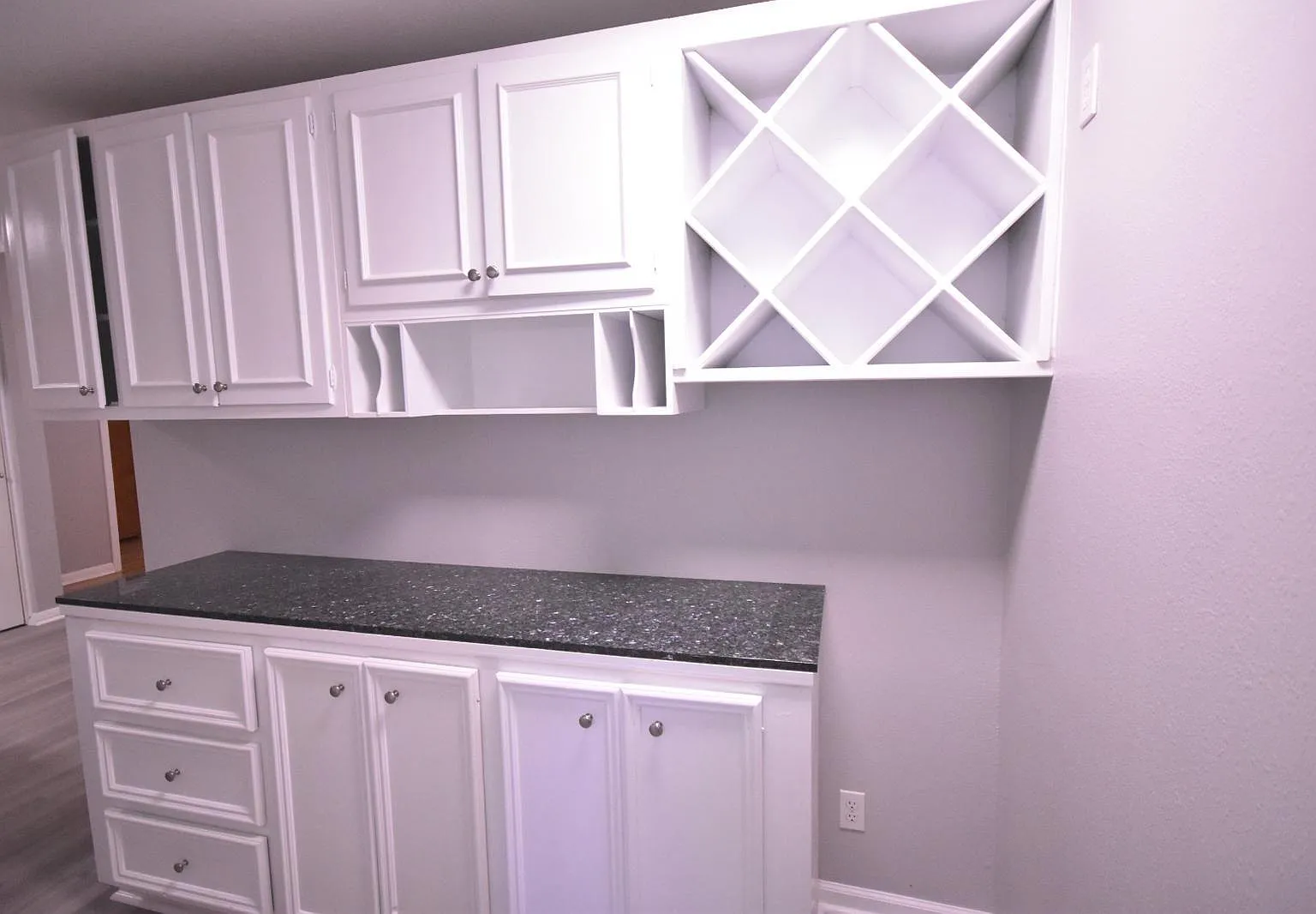 3 bed, 2.0 bath, 1221 sqft, $1,775 — Photo 4
