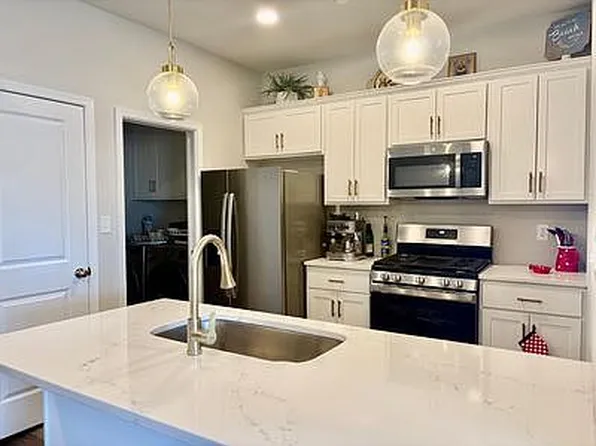 25 Hubbardton Ct, Sinking Spring, PA 19608