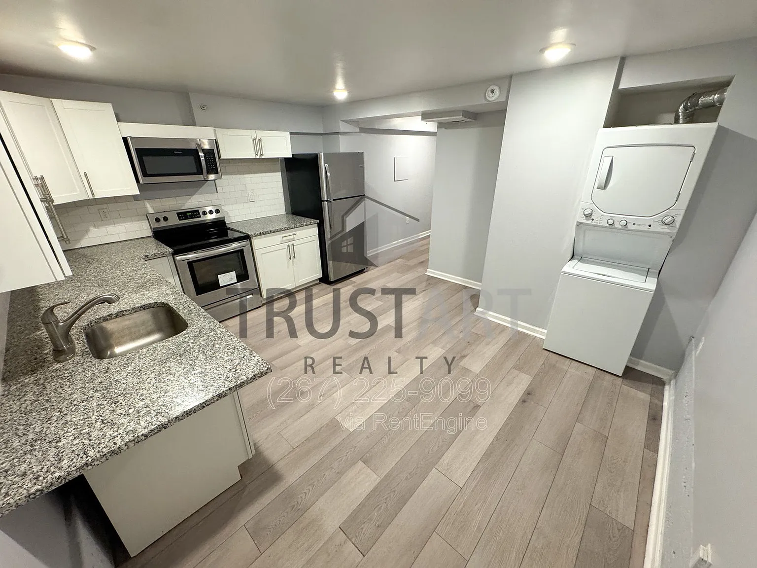 1 bed, 1.0 bath, $895 — Photo 3