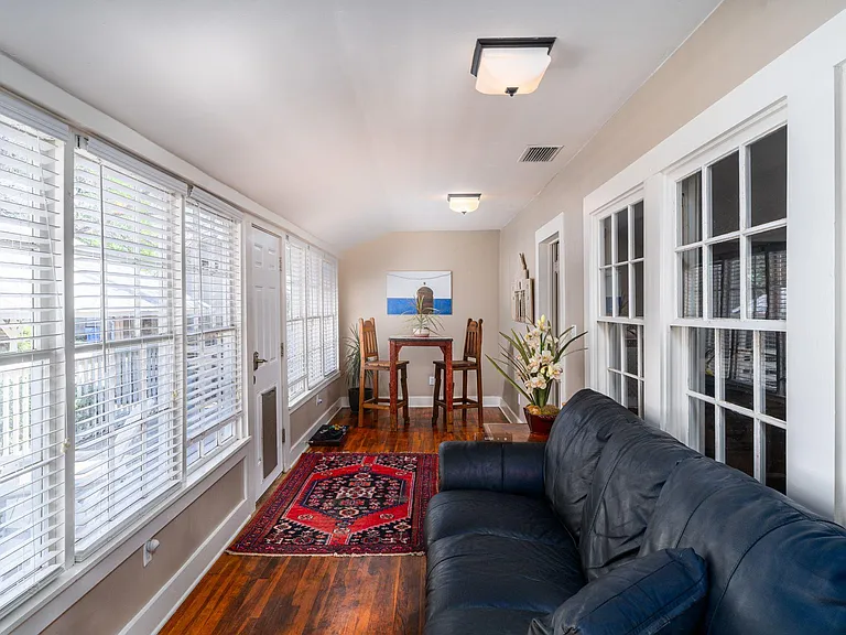 1002 Walnut St — Photo 18