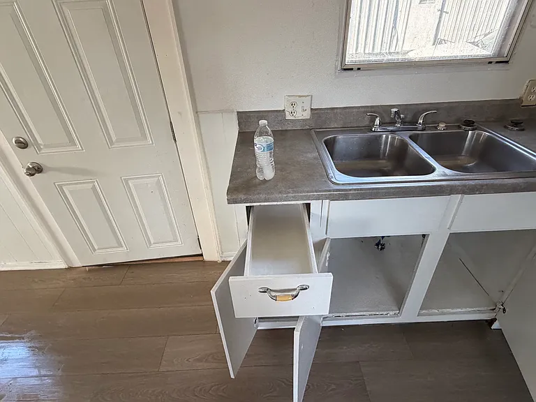 203 Dodge Ave — Photo 10