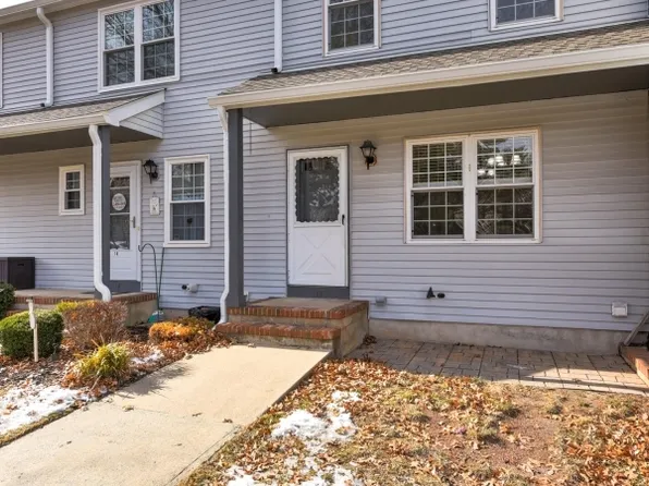 13 Hancock Ct, Raritan Twp., NJ 08822