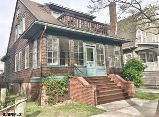 11 S Victoria Ave, Ventnor City, NJ 08406