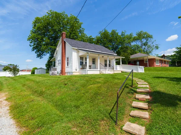 108 Woodland St, Livingston, TN 38570