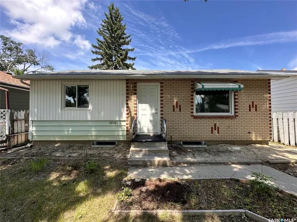 1106 10th AVENUE E, Regina, SK S4N 0J2