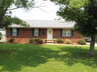 163 Camel Back Dr, Campbellsville, KY 42718
