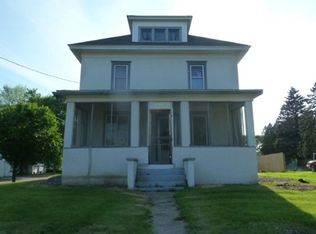 180 2nd St S, Winsted, MN 55395