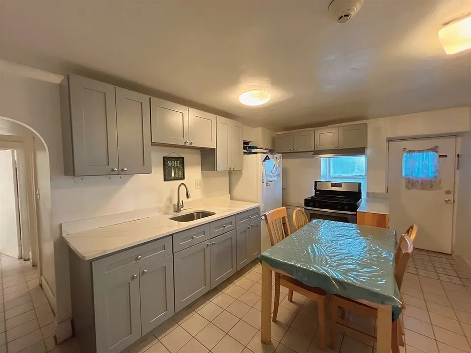 19 Westbourne Ter #A