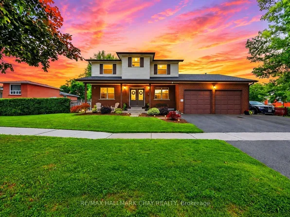 334 Parkwood Ave, Bradford West Gwillimbury, ON L3Z 2E4