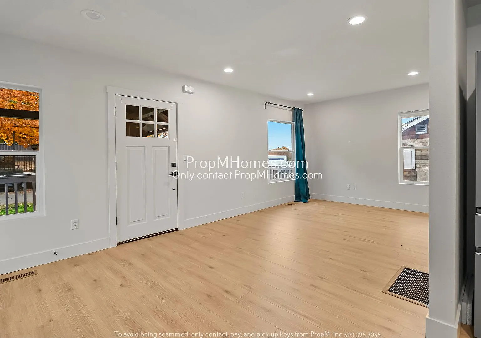 Charming 2-Bedroom Home with Bonus Room in Vibrant Parkrose Neighborhood! — Photo 2