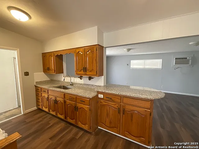 207 Pinehurst Blvd — Photo 15
