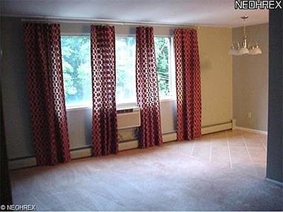 4th image of 6000 Nob Hill Dr APT 312
