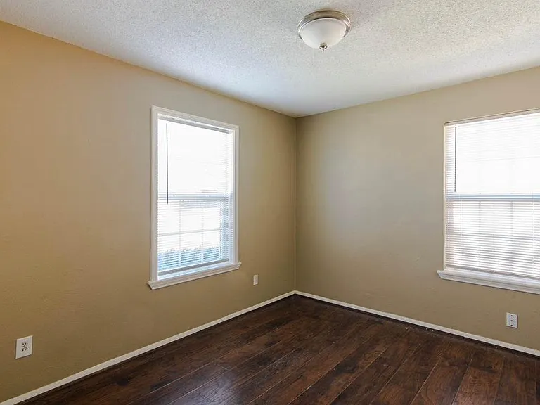 830 E Linda Dr — Photo 21