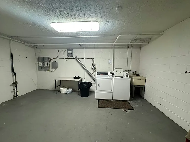 4438 Hamilton Ave #4 — Photo 8
