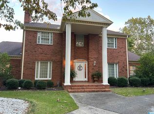 162 Holmes Mountain Dr, Sylacauga, AL 35150