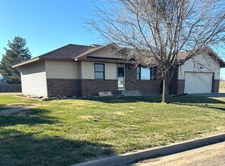 707 Kraus St, Lakin, KS 67860