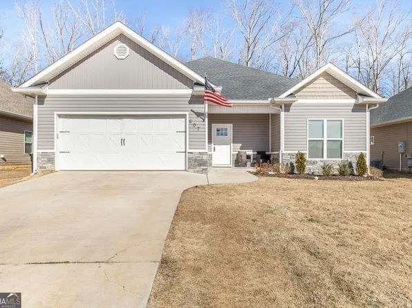 607 Adirondac Way, Bonaire, GA 31005