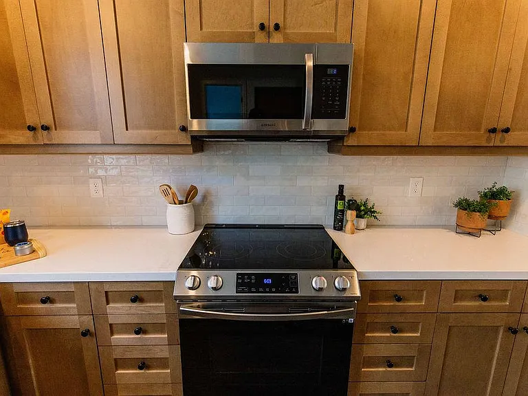 905 Madonna Rd — Photo 26
