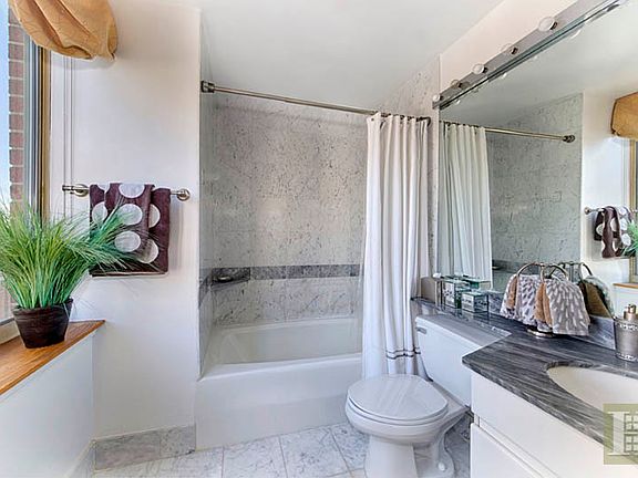 5th image of 232-236 E 47th St Penthouse 1-C