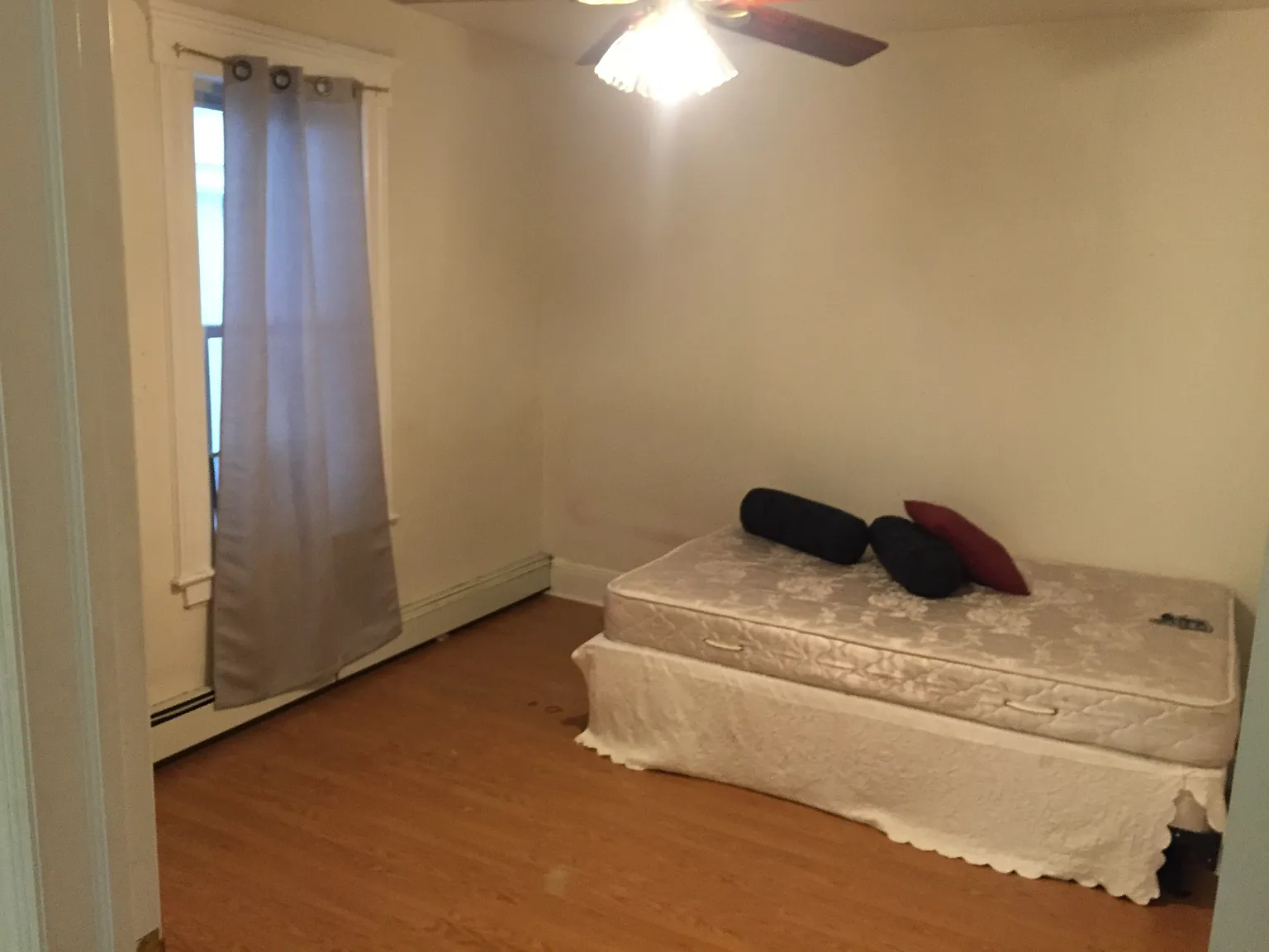 12 Elm St photo 1