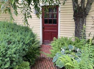 9 Newport Rd, New London, NH 03257