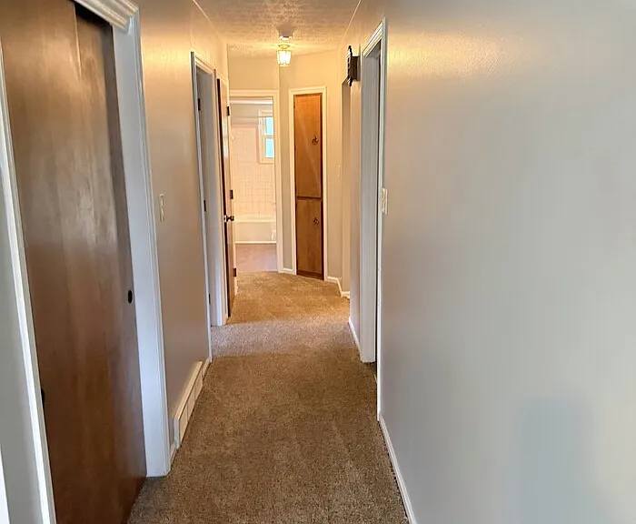 1862 Hampstead Dr — Photo 5