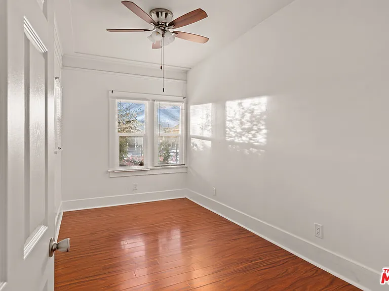 2928 Walton Ave #2930 — Photo 12