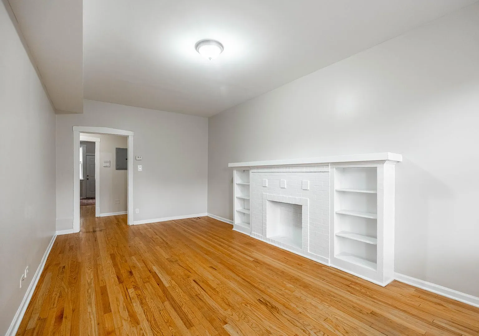 3751 West Sunnyside Avenue #1 — Photo 2