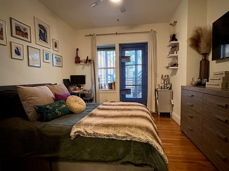 97 Bright St #1L — Photo 6