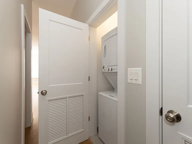 3514 N Wilton Ave #1 — Photo 8