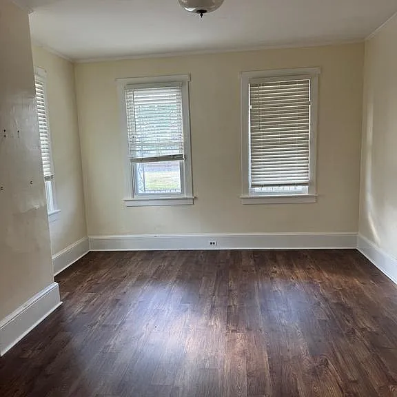446 W Broad St — Photo 15