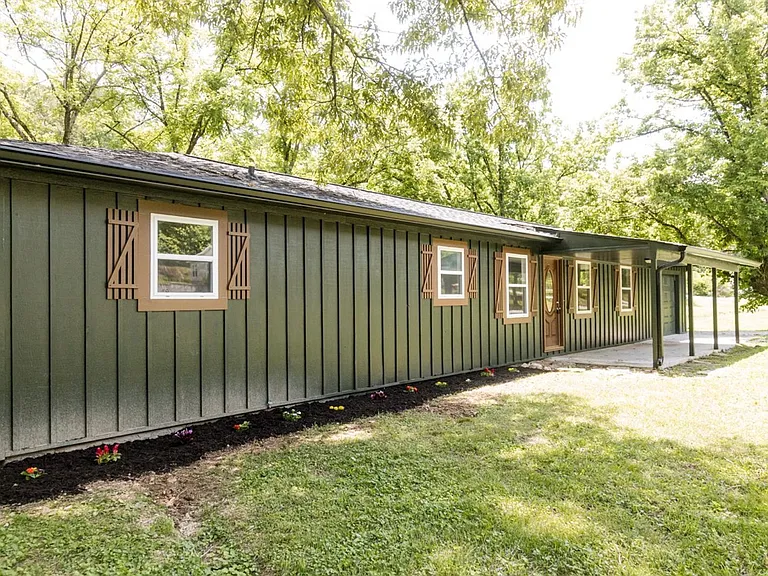10716 Dallas Hollow Rd — Photo 14