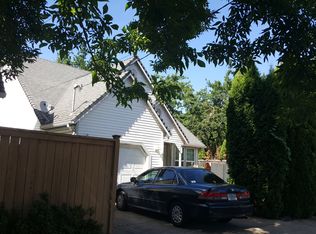 15 W Hillcrest Dr, Eugene, OR 97404