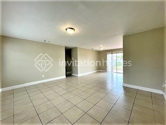 4th image of 1202 NW 188th Ter