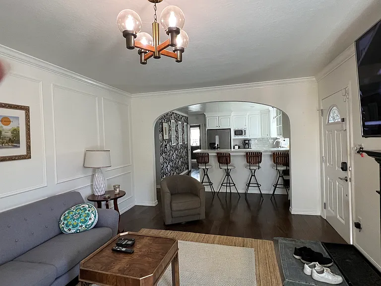 21556 Lake Chabot Rd — Photo 5