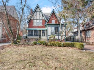 1425 Bishop Rd, Grosse Pointe Park, MI 48230