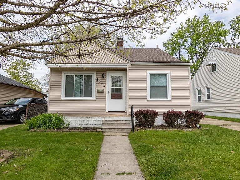 2073 Garfield St — Photo 19