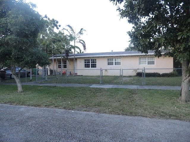 2nd image of 9745 SW 164th St