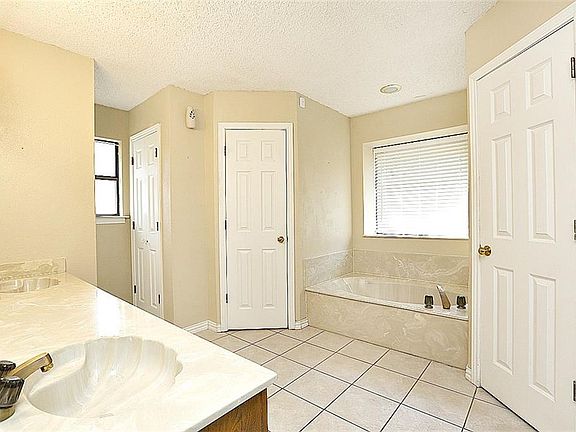 2nd image of 1543 Kari Ann Dr