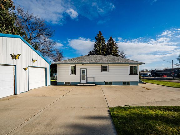 2nd image of 584 N Adams Ave